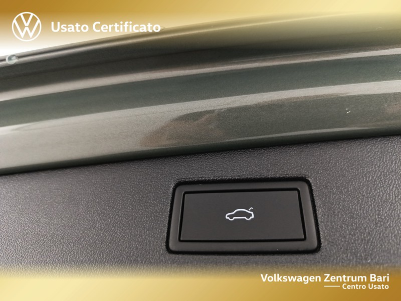 Volkswagen Tiguan 2.0 tdi r-line 150cv dsg - 19