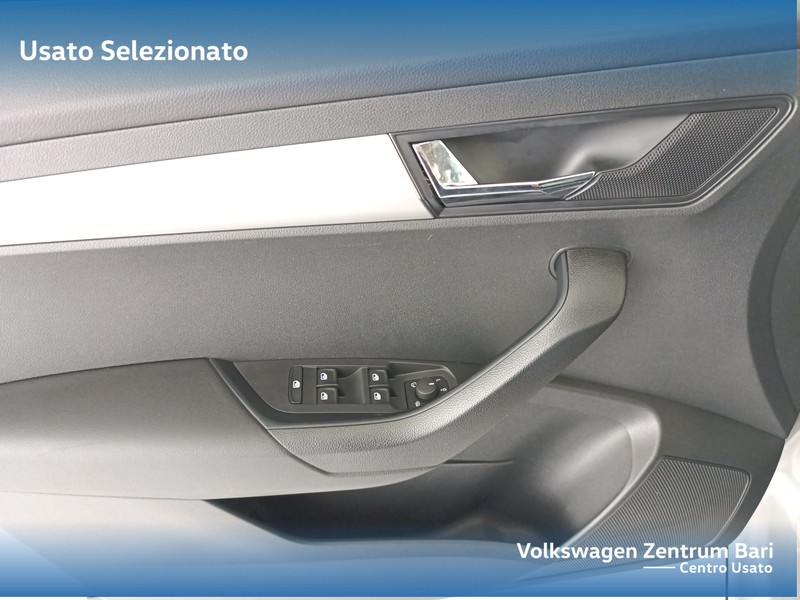 Skoda Karoq 2.0 tdi evo ambition 115cv dsg - 12