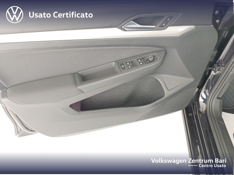 Volkswagen Golf 2.0 tdi life 115cv dsg - 11