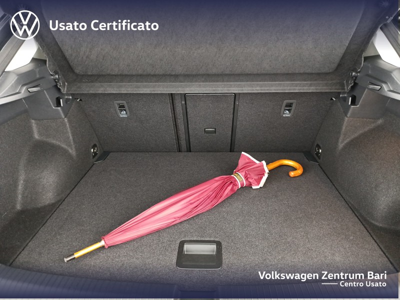 Volkswagen T-Roc 1.0 tsi style 110cv - 21