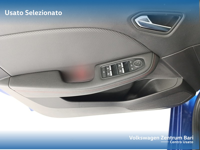 Renault Clio 1.6 e-tech hybrid r.s. line 140cv auto - 12
