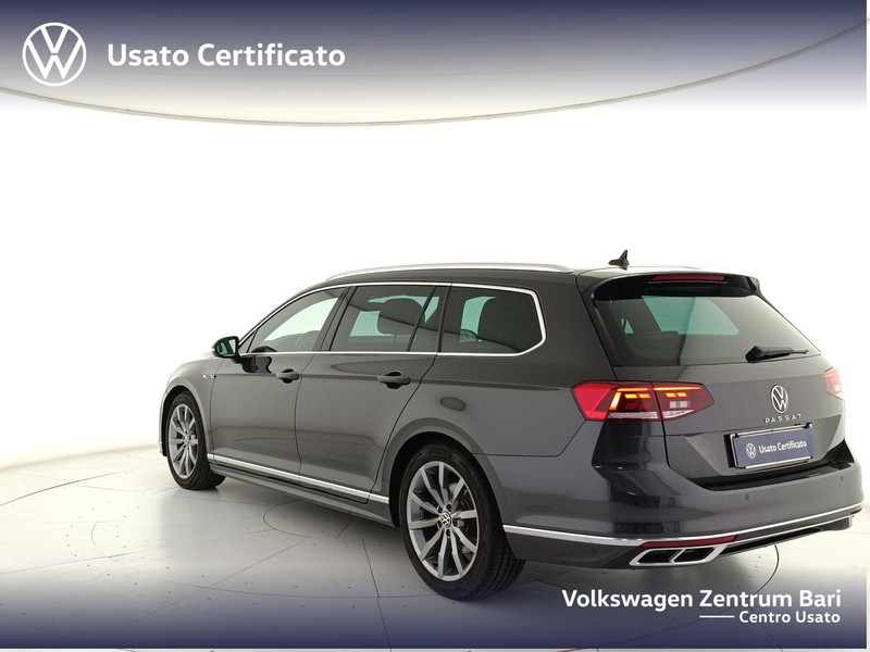 Volkswagen Passat variant 2.0 tdi executive 150cv dsg - 5