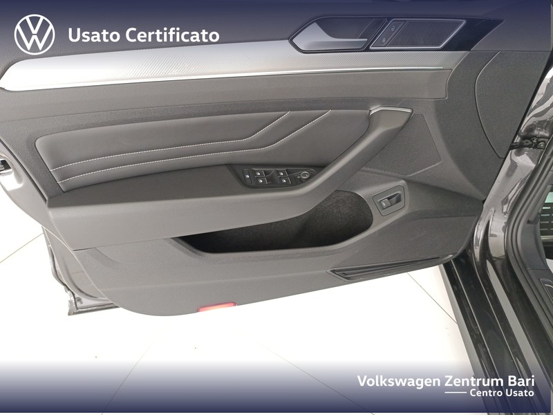 Volkswagen Passat variant 2.0 tdi executive 150cv dsg - 8