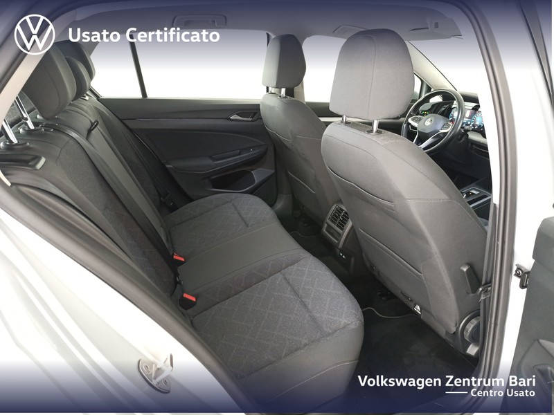 Volkswagen Golf 1.0 etsi evo life 110cv dsg - 17