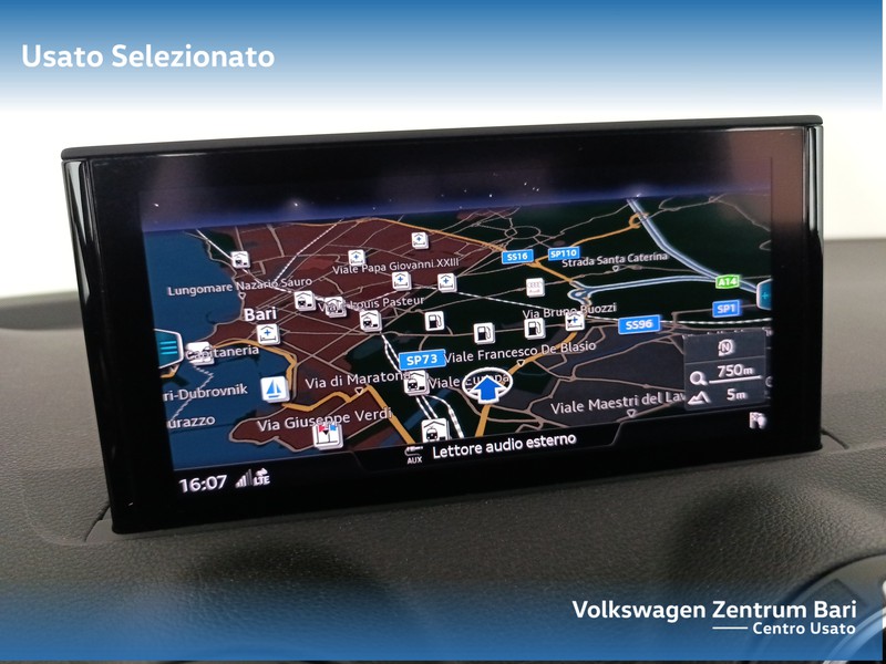 Audi Q2 30 2.0 tdi business s-tronic - 11