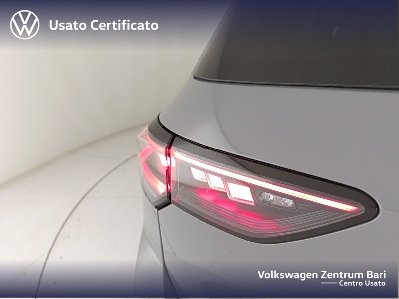 Volkswagen Golf 2.0 tdi r-line 150cv dsg - 20