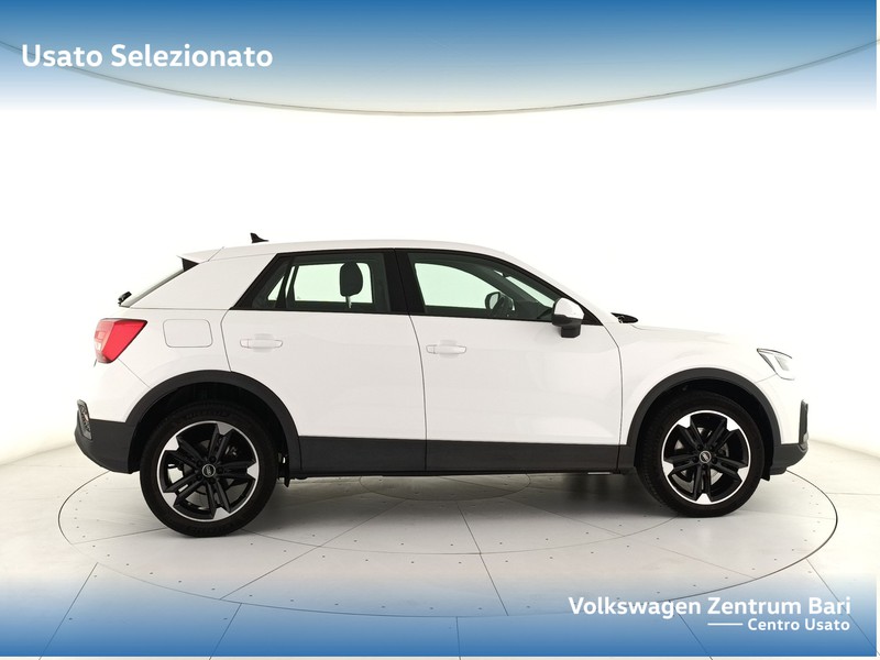 Audi Q2 30 2.0 tdi business s-tronic - 5