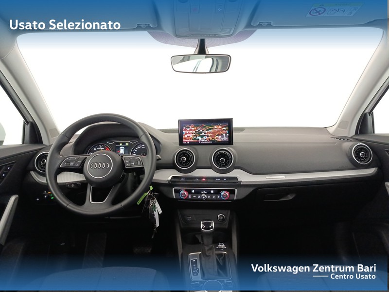 Audi Q2 30 2.0 tdi business s-tronic - 16