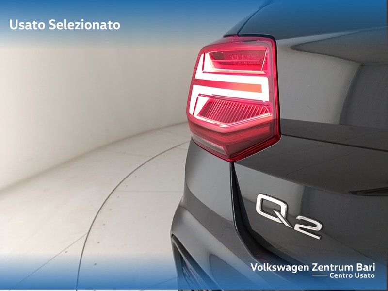 Audi Q2 30 2.0 tdi business - 18
