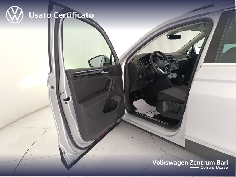 Volkswagen Tiguan 1.5 tsi life 130cv - 11