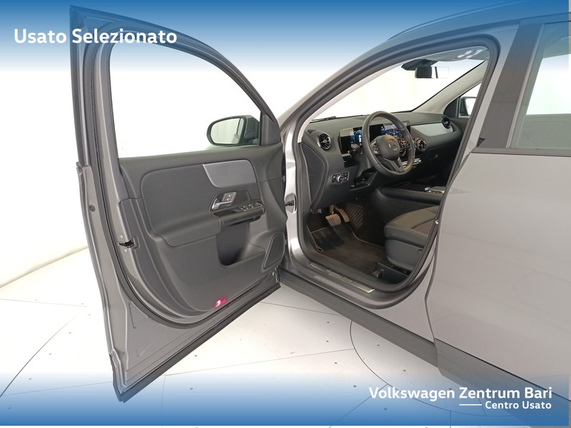 Mercedes GLA 200 d business extra auto - 11