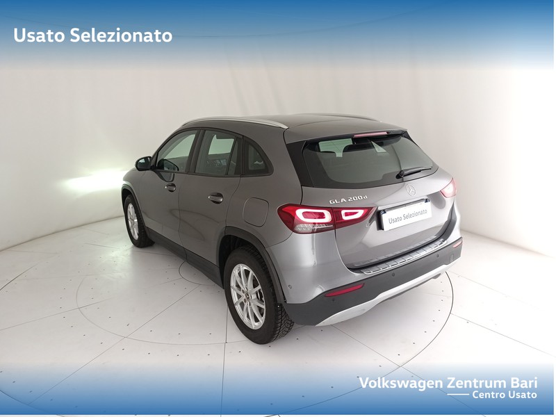 Mercedes GLA 200 d business extra auto - 14