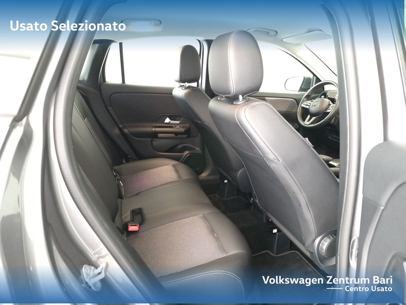 Mercedes GLA 200 d business extra auto - 19