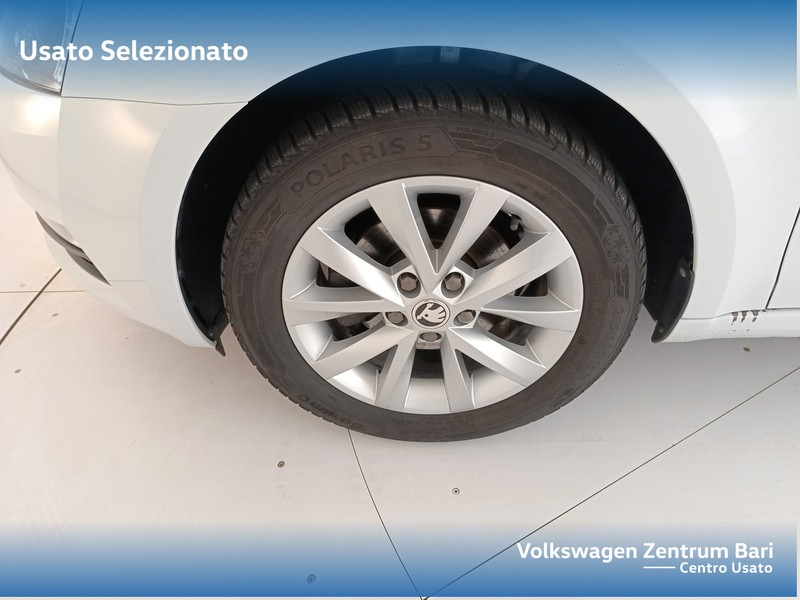 Skoda Octavia wagon 1.6 tdi ambition 115cv - 14