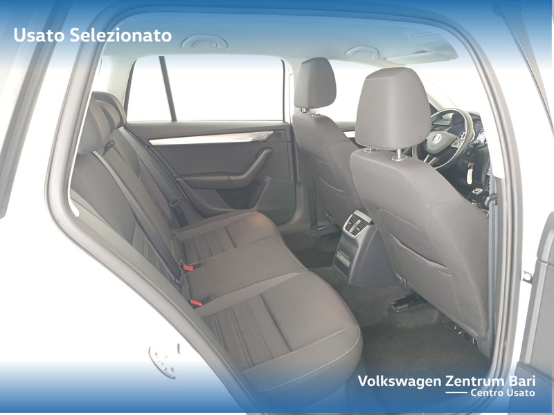 Skoda Octavia wagon 1.6 tdi ambition 115cv - 20