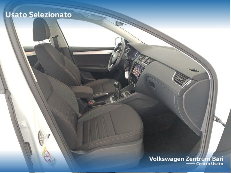 Skoda Octavia wagon 1.6 tdi ambition 115cv - 21