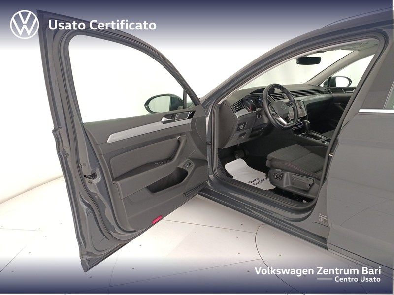 Volkswagen Passat variant 2.0 tdi business 122cv dsg - 10