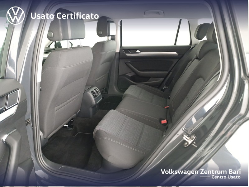 Volkswagen Passat variant 2.0 tdi business 122cv dsg - 14