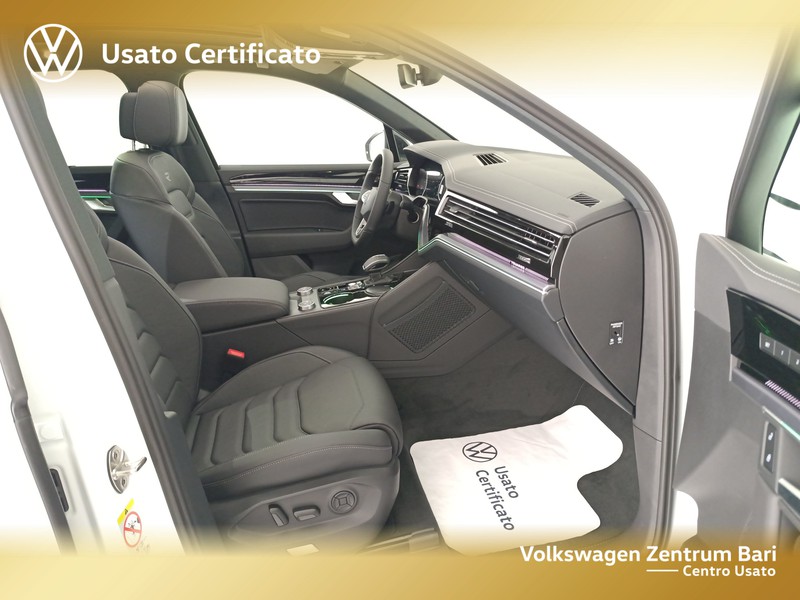 Volkswagen Touareg 3.0 v6 tdi scr r-line 286cv auto - 28