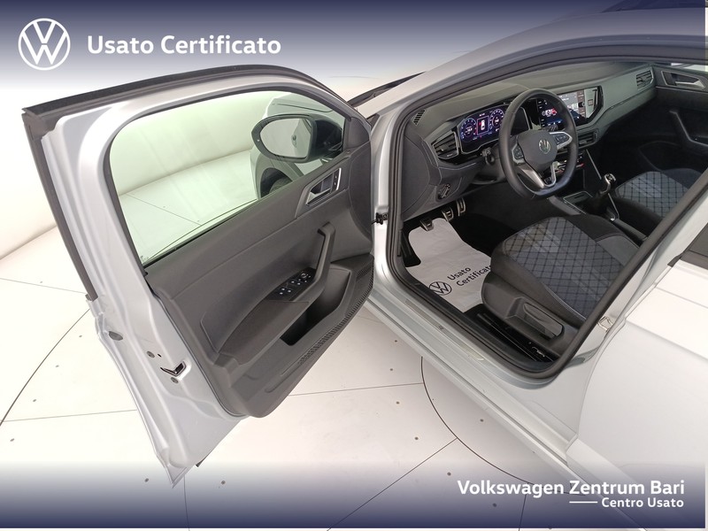 Volkswagen Taigo 1.0 tsi r-line 110cv - 12