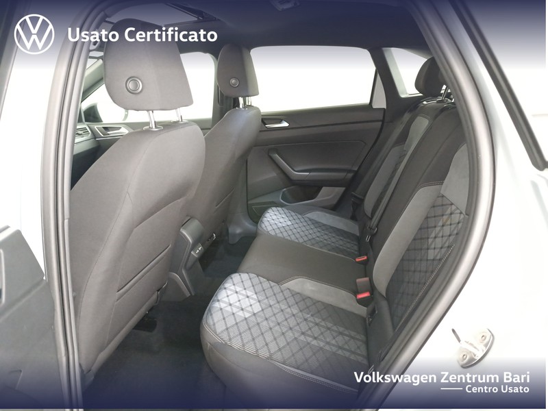 Volkswagen Taigo 1.0 tsi r-line 110cv - 19