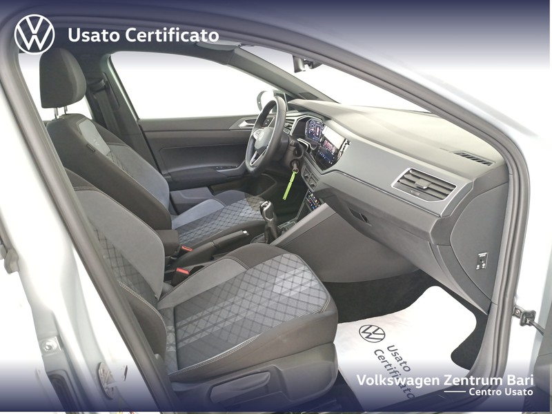 Volkswagen Taigo 1.0 tsi r-line 110cv - 24