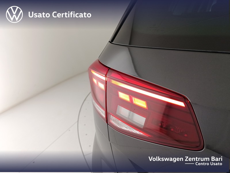 Volkswagen Passat variant 2.0 tdi executive 150cv dsg - 19