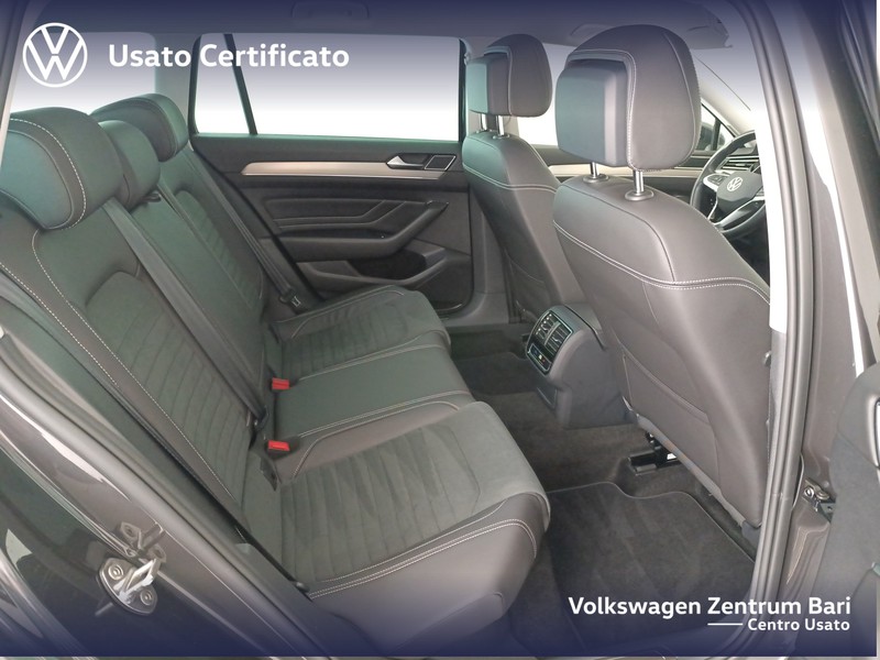 Volkswagen Passat variant 2.0 tdi executive 150cv dsg - 21