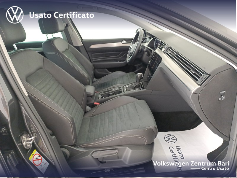Volkswagen Passat variant 2.0 tdi executive 150cv dsg - 22