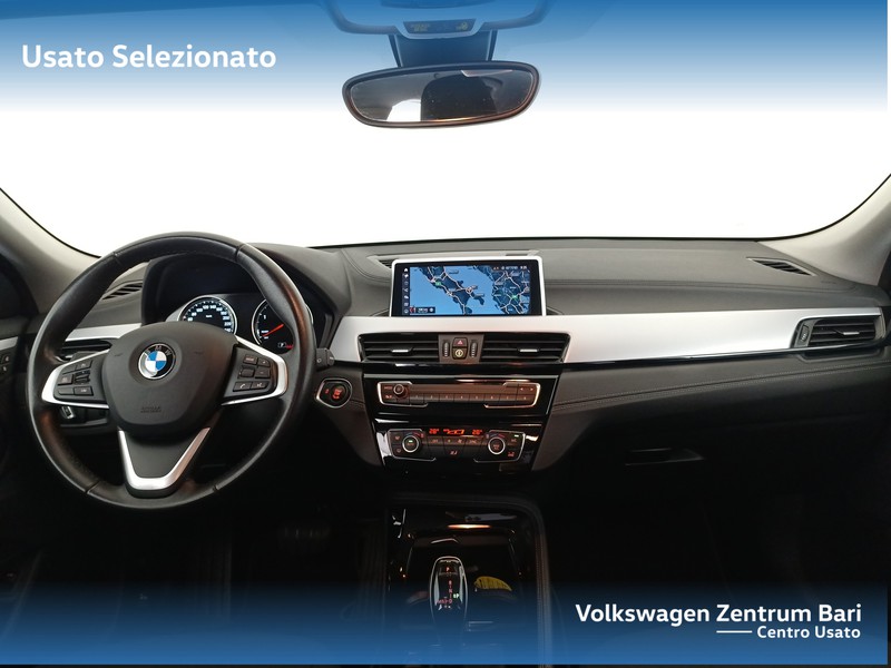 BMW X2 sdrive18d business x auto - 18