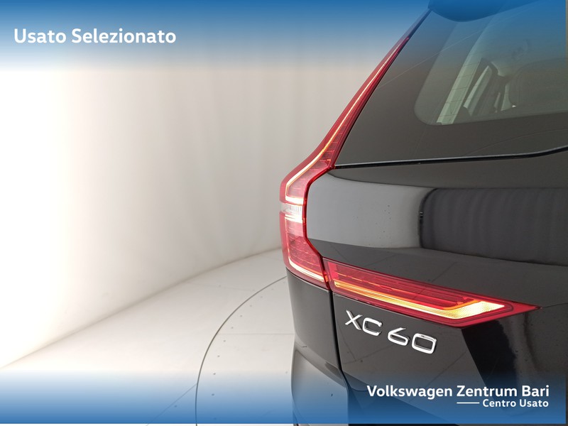 Volvo XC60 2.0 d4 momentum pro auto - 20