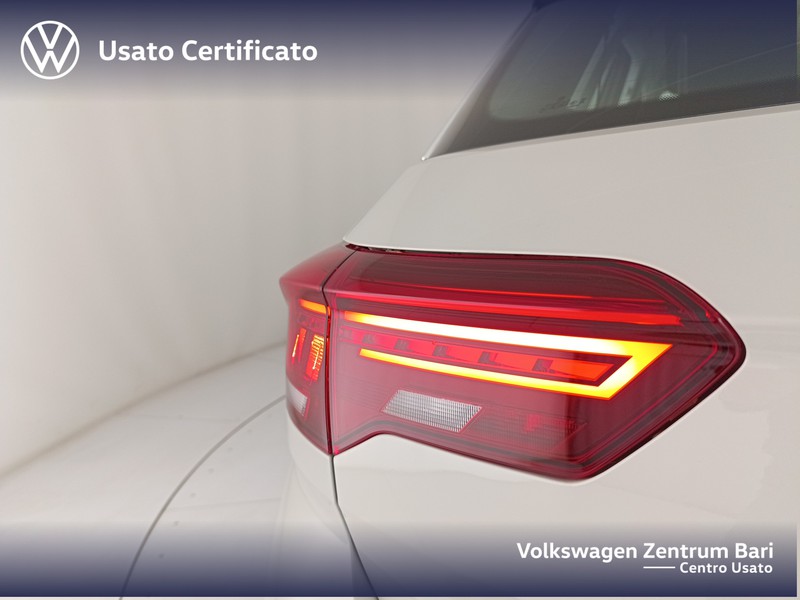 Volkswagen T-Roc 1.0 tsi life 110cv - 18