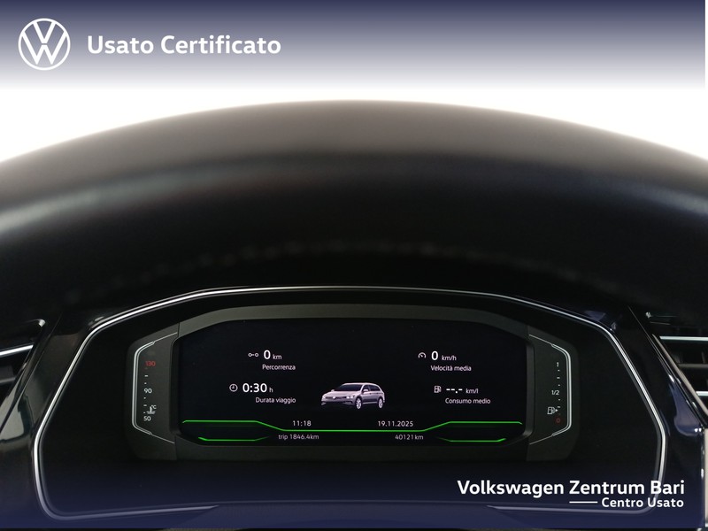 Volkswagen Passat variant 2.0 tdi executive 150cv dsg - 10