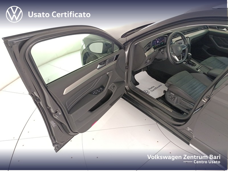 Volkswagen Passat variant 2.0 tdi executive 150cv dsg - 13
