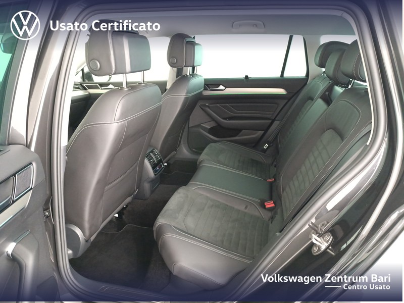 Volkswagen Passat variant 2.0 tdi executive 150cv dsg - 17