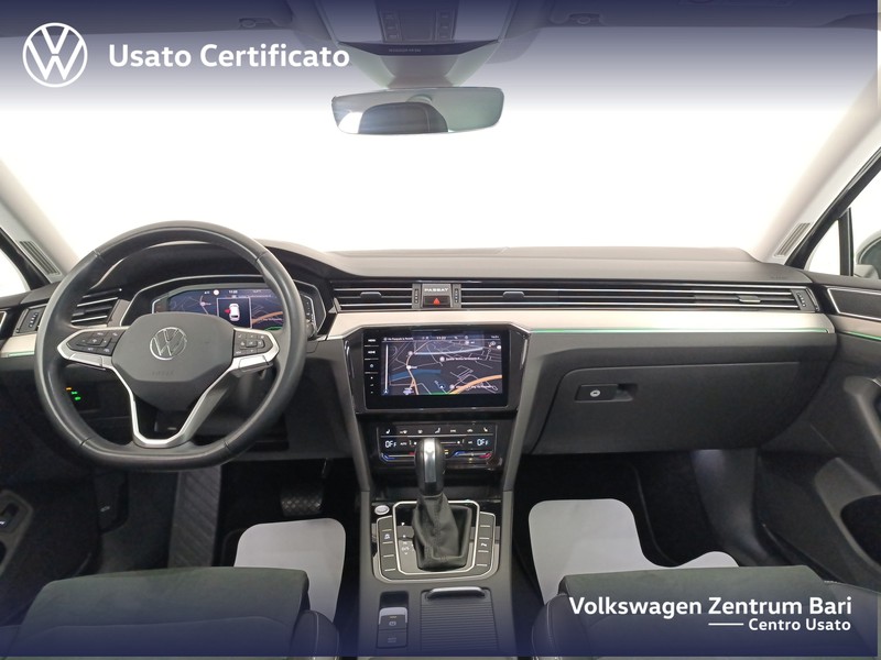 Volkswagen Passat variant 2.0 tdi executive 150cv dsg - 18