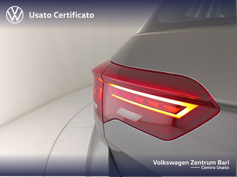 Volkswagen T-Roc 1.0 tsi life 110cv - 18