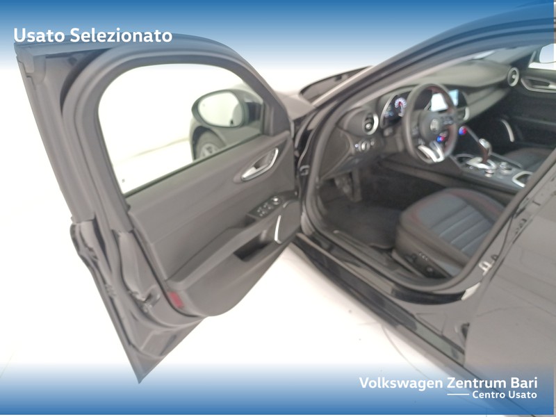 Alfa Romeo Giulia 2.2 t sprint 160cv auto - 13