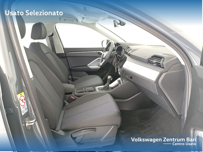 Audi Q3 35 2.0 tdi business advanced s-tronic - 21