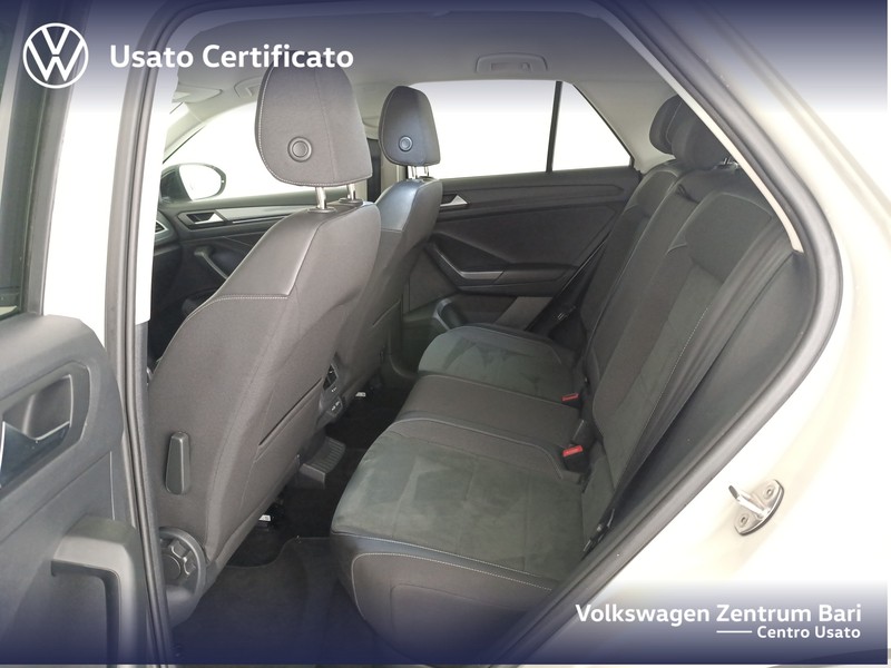 Volkswagen T-Roc 1.0 tsi style 110cv - 17