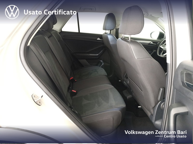 Volkswagen T-Roc 1.0 tsi style 110cv - 21