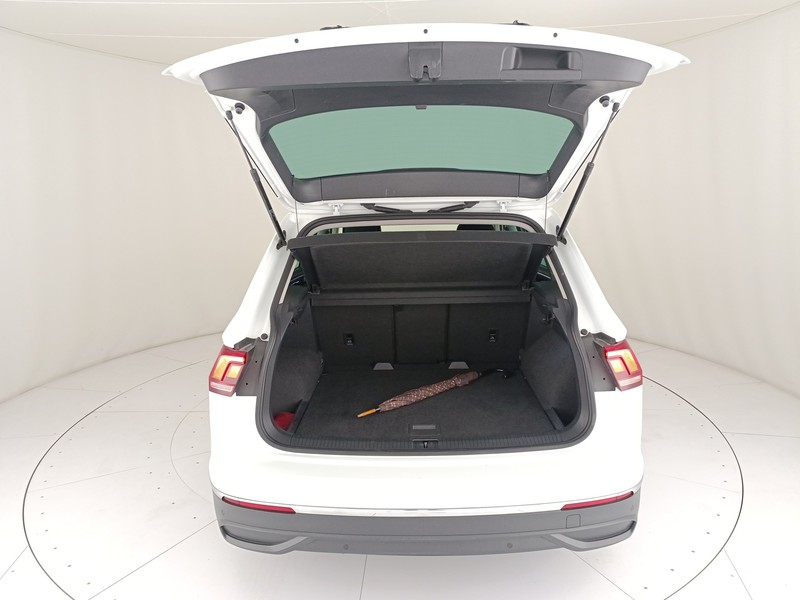 Volkswagen Tiguan 2.0 tdi life 122cv - 19