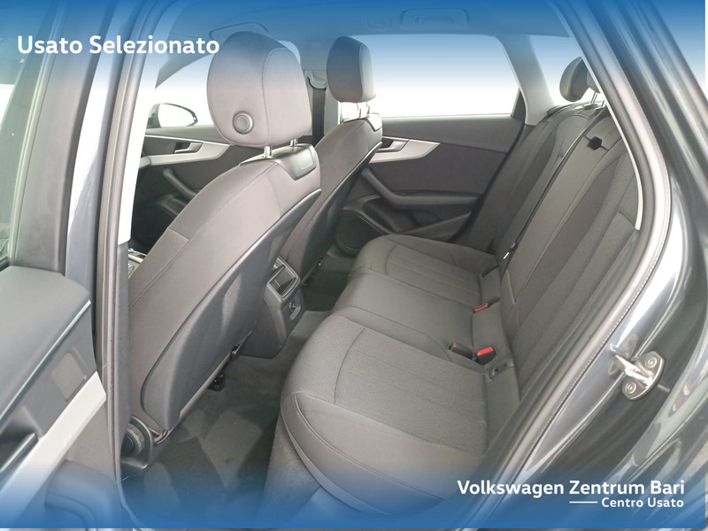 Audi A4 avant 35 2.0 tdi mhev 163cv s-tronic - 16