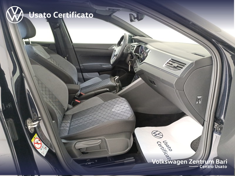 Volkswagen Taigo 1.0 tsi r-line 115cv - 23