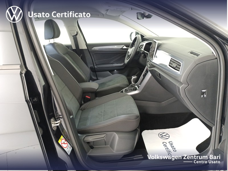 Volkswagen T-Roc 1.5 tsi style dsg - 23