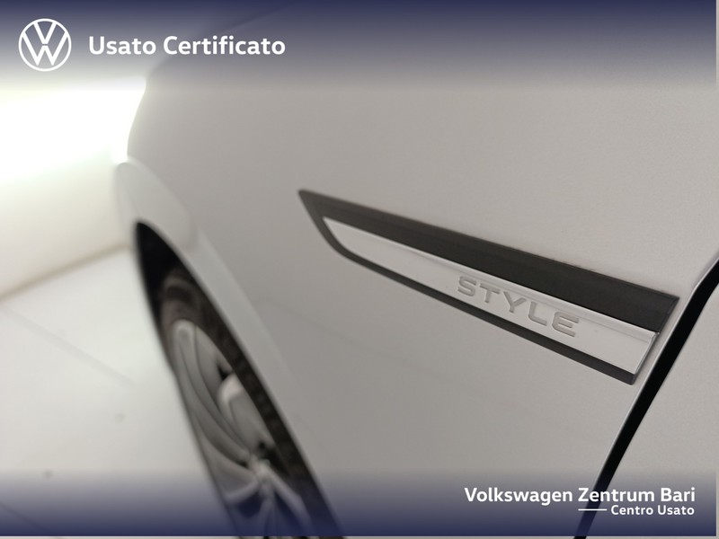 Volkswagen Golf 2.0 tdi style 150cv dsg - 17