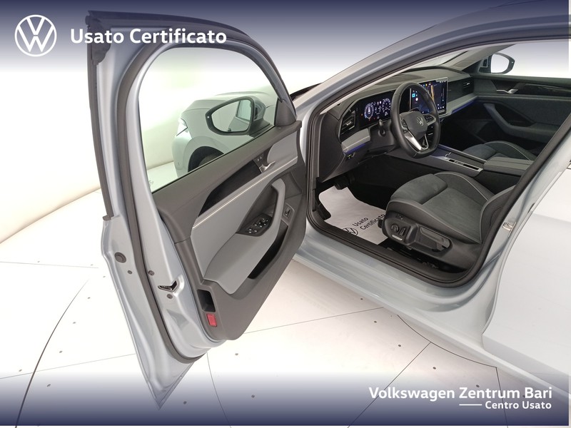 Volkswagen Passat 2.0 tdi scr business 150cv dsg - 13