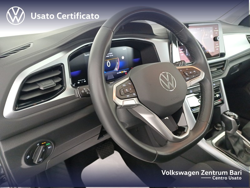 Volkswagen T-Roc 1.5 tsi life dsg - 17