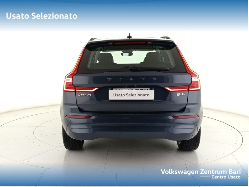 Volvo XC60 2.0 b4 momentum awd auto - 7