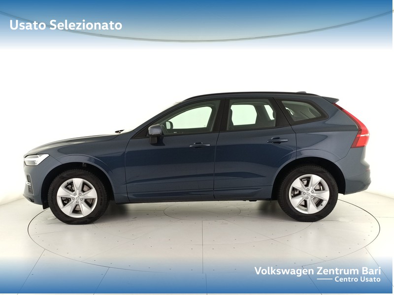 Volvo XC60 2.0 b4 momentum awd auto - 9